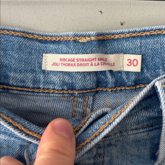 Levi’s Ribcage Straight Ankle Jeans – Size 30 - Picture 5 of 8